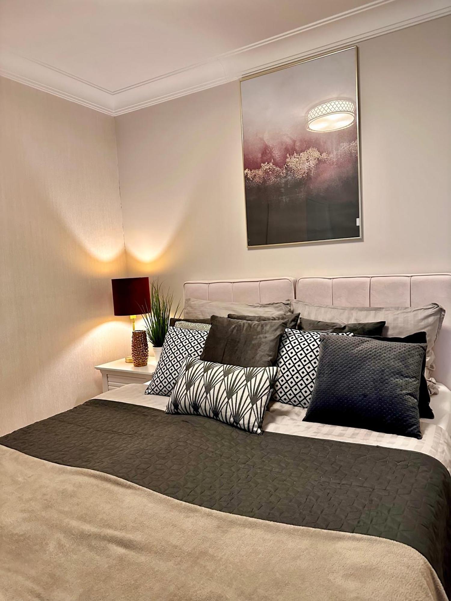 Apartamenty Kielce- Apartament Rubin Przy Zalew Kielecki, Faktura, Parking, Centrum Εξωτερικό φωτογραφία