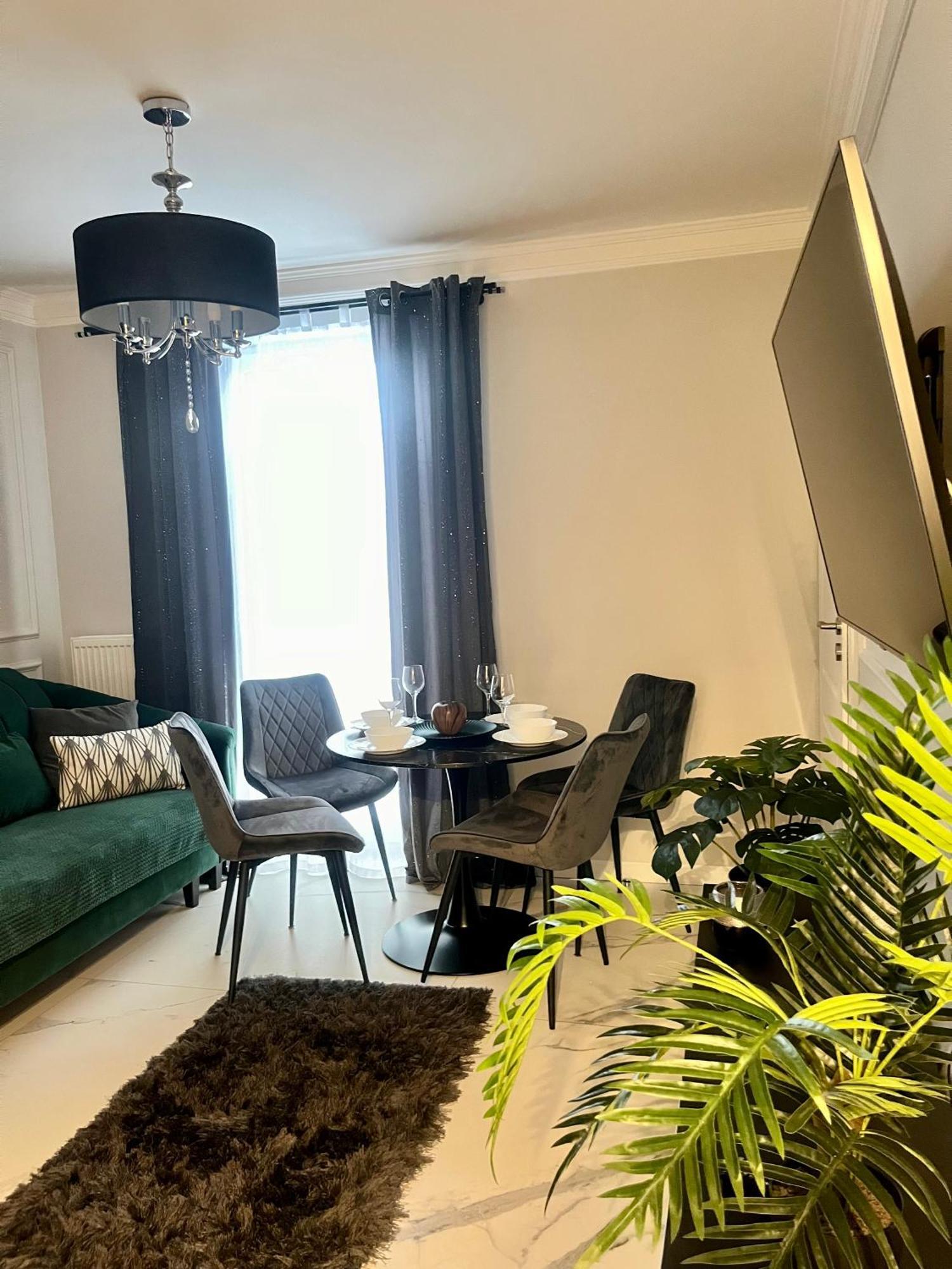 Apartamenty Kielce- Apartament Rubin Przy Zalew Kielecki, Faktura, Parking, Centrum Εξωτερικό φωτογραφία