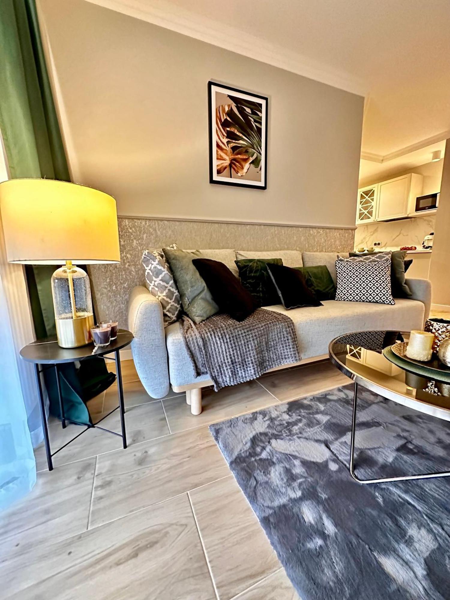 Apartamenty Kielce- Apartament Rubin Przy Zalew Kielecki, Faktura, Parking, Centrum Εξωτερικό φωτογραφία