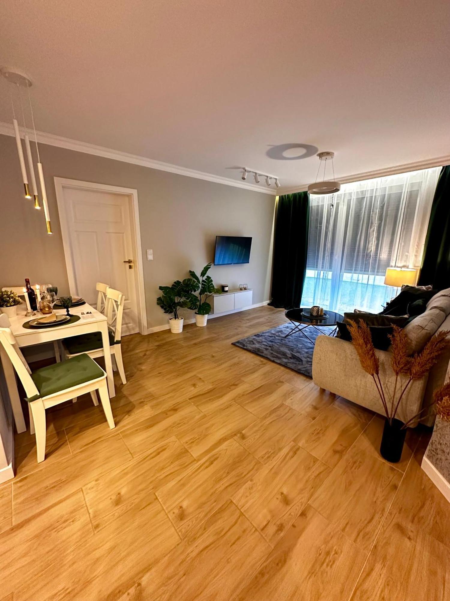 Apartamenty Kielce- Apartament Rubin Przy Zalew Kielecki, Faktura, Parking, Centrum Εξωτερικό φωτογραφία